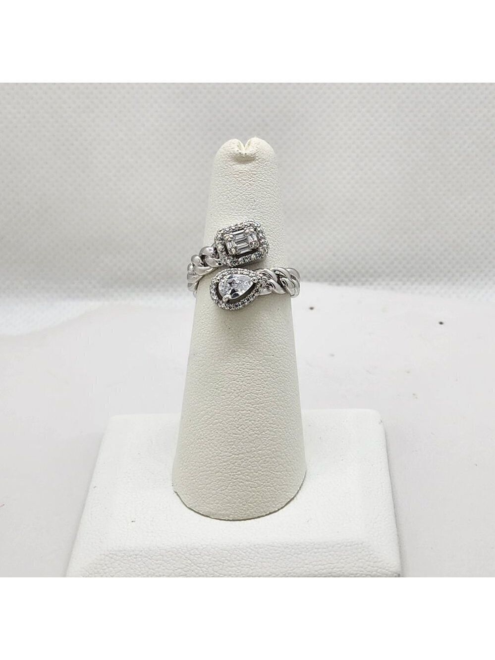Brand New Sterling Silver 925 Tear Drop Square design Ring